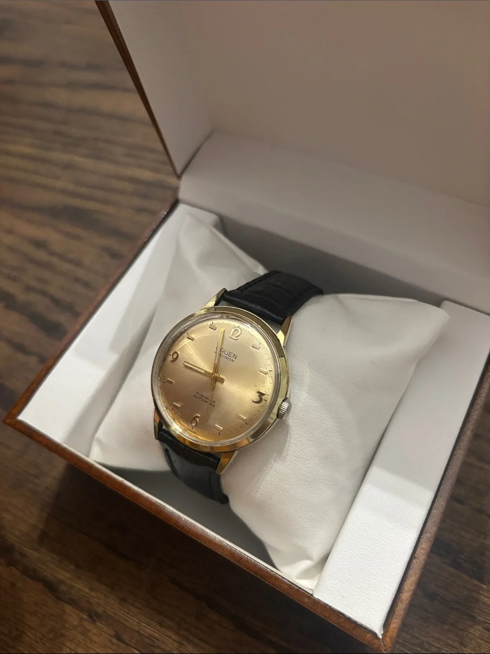 Vintage Gruen Precision 17 Jewels Automatic 730 SS Serviced